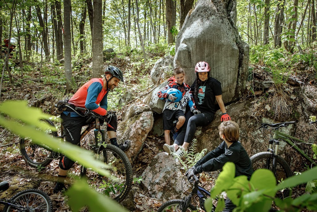 Montebello Mountain Bike | 392 Rue Notre Dame, Montebello, QC J0V 1L0, Canada | Phone: (819) 213-3616