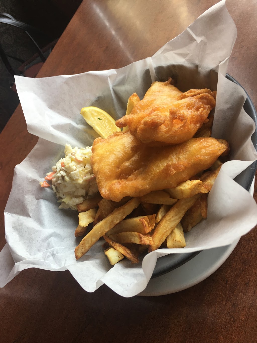 White Spot North Road | 4075 North Rd, Burnaby, BC V3J 1S3, Canada | Phone: (604) 421-4620