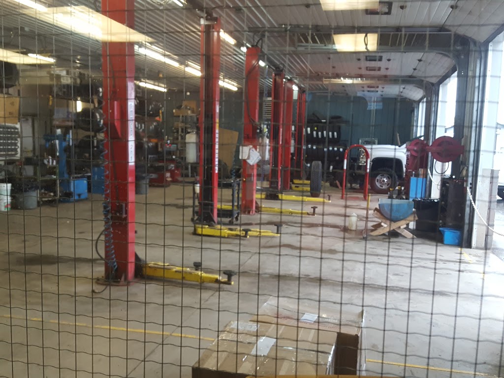 Kal Tire | 1100 Hwy 7 B, Otonabee-South Monaghan, ON K9J 6X7, Canada | Phone: (705) 741-1669
