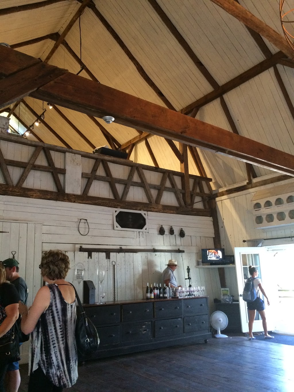 Le Mas des Patriotes | 1076 Chemin des Patriotes O, Saint-Jean-sur-Richelieu, QC J2Y 1H4, Canada | Phone: (514) 608-4891