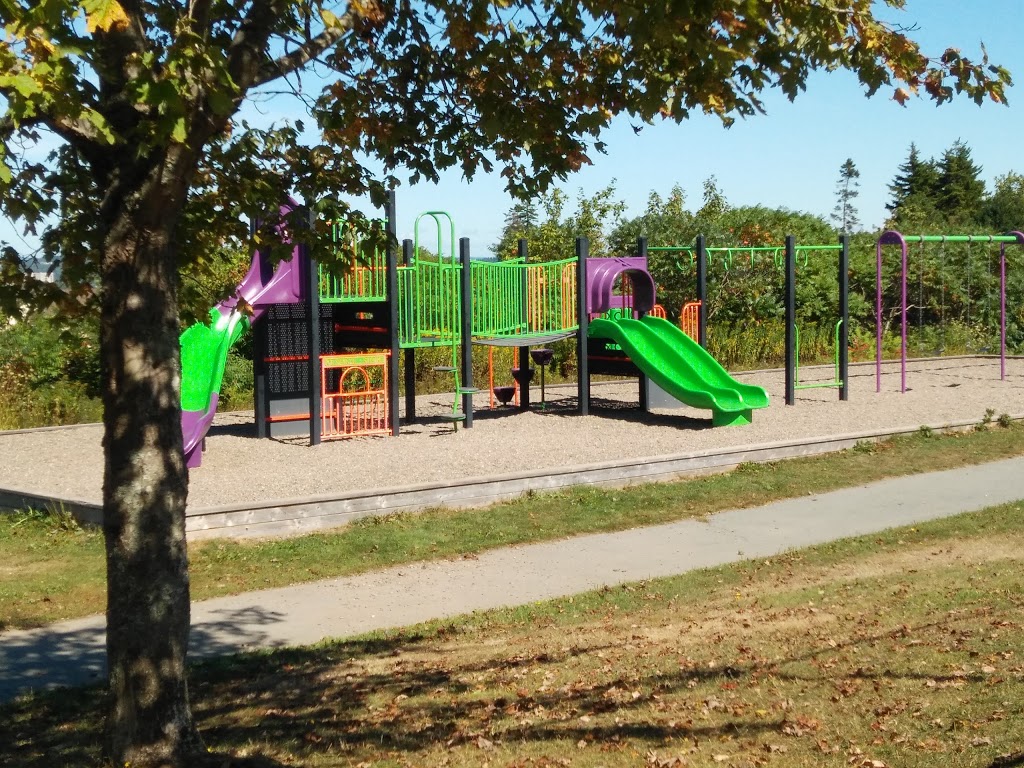 Tremont Plateau Park | 45 Trailwood Pl, Halifax, NS B3M 1X5, Canada