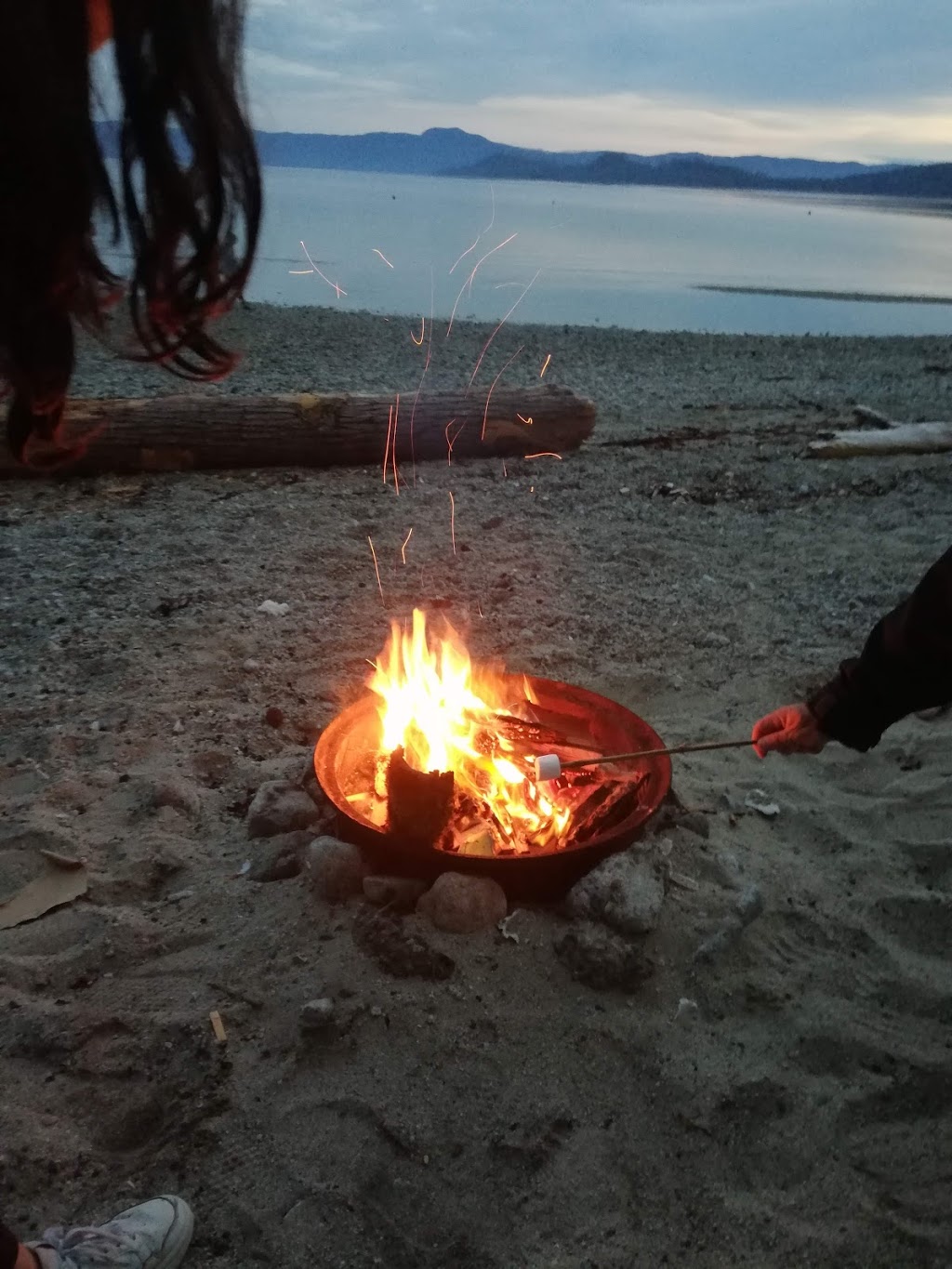 Kents Beach Resort | 14171 101 Hwy, Powell River, BC V8A 0N1, Canada | Phone: (604) 487-9386