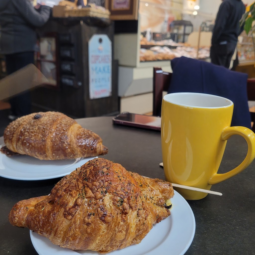 Westfalian Bakery Ltd | 187 Kenneth St, Duncan, BC V9L 1N4, Canada | Phone: (250) 746-4622