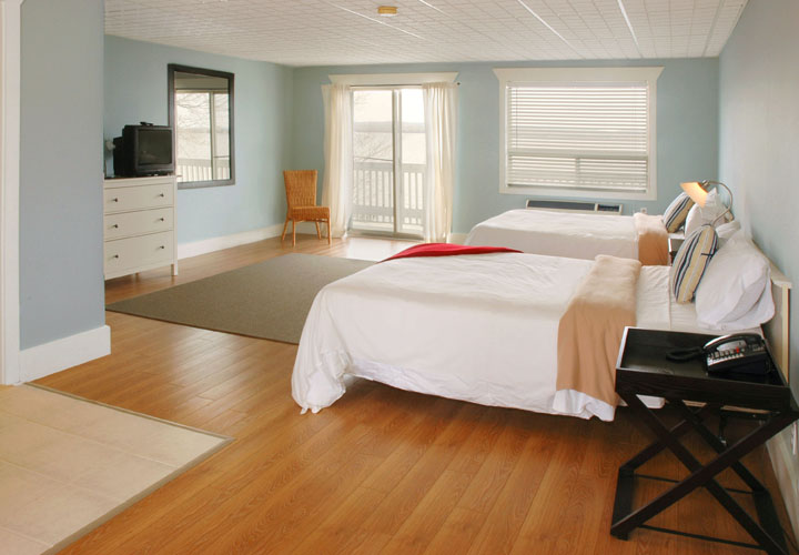 Sands on Golden Lake | 13163 ON-60, Golden Lake, ON K0J 1X0, Canada | Phone: (613) 625-2525