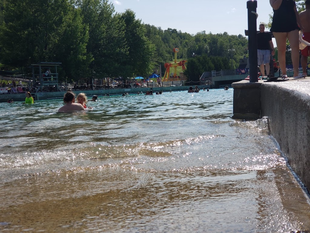Parc aquatique Sommet Saint-Sauveur | 350 Avenue St Denis, Saint-Sauveur, QC J0R 1R3, Canada | Phone: (450) 227-4671