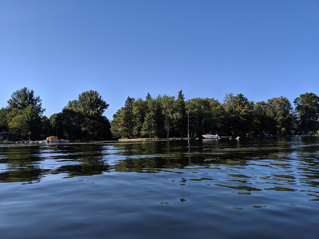 Oak Bay Resort | 24 George St, Buckhorn, ON K0L 1J0, Canada | Phone: (705) 657-8872