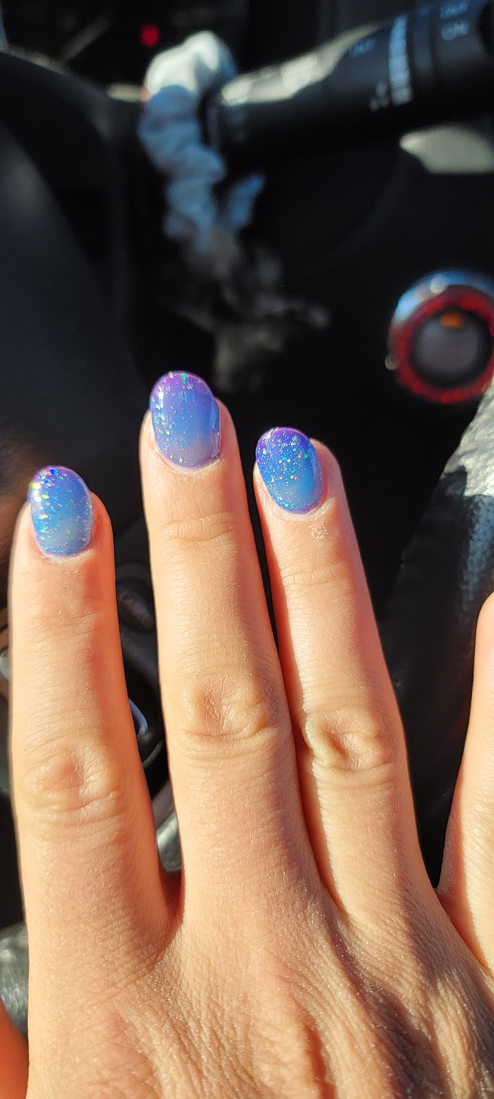 Nailz & Spa | 2100 Willowbrook Dr, Cranbrook, BC V1C 7H2, Canada | Phone: (250) 426-8666