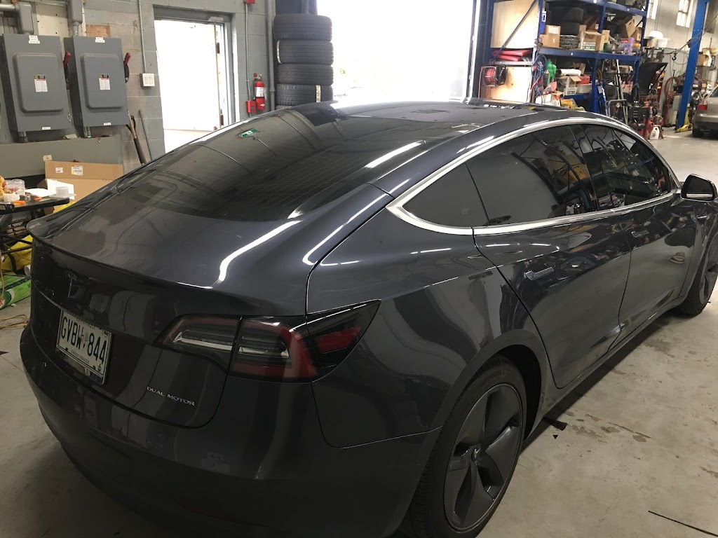 Kings Tint | 1796 Mattawa Ave Unit C, Mississauga, ON L4X 1K1, Canada | Phone: (647) 655-4641