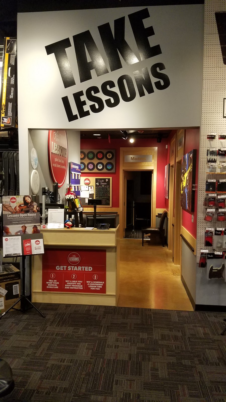 Guitar Center | 3960 Meridian St Suite 101, Bellingham, WA 98226, USA | Phone: (360) 733-3088