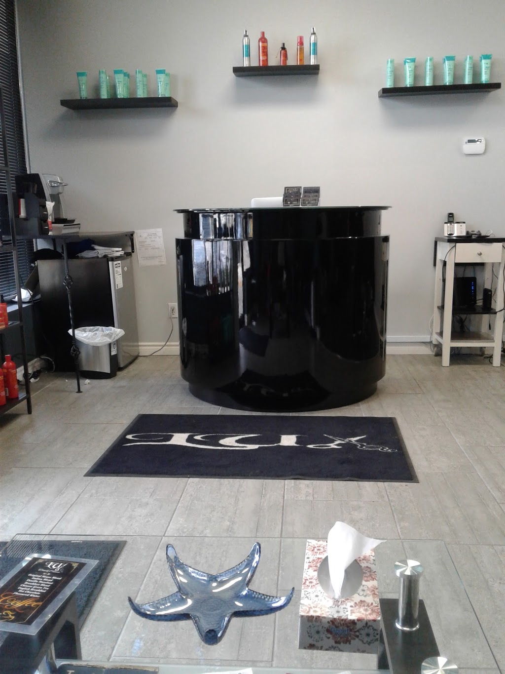 Lux Barber Shop | 3101 Kingsway Dr, Kitchener, ON N2C 2M5, Canada | Phone: (519) 896-1200
