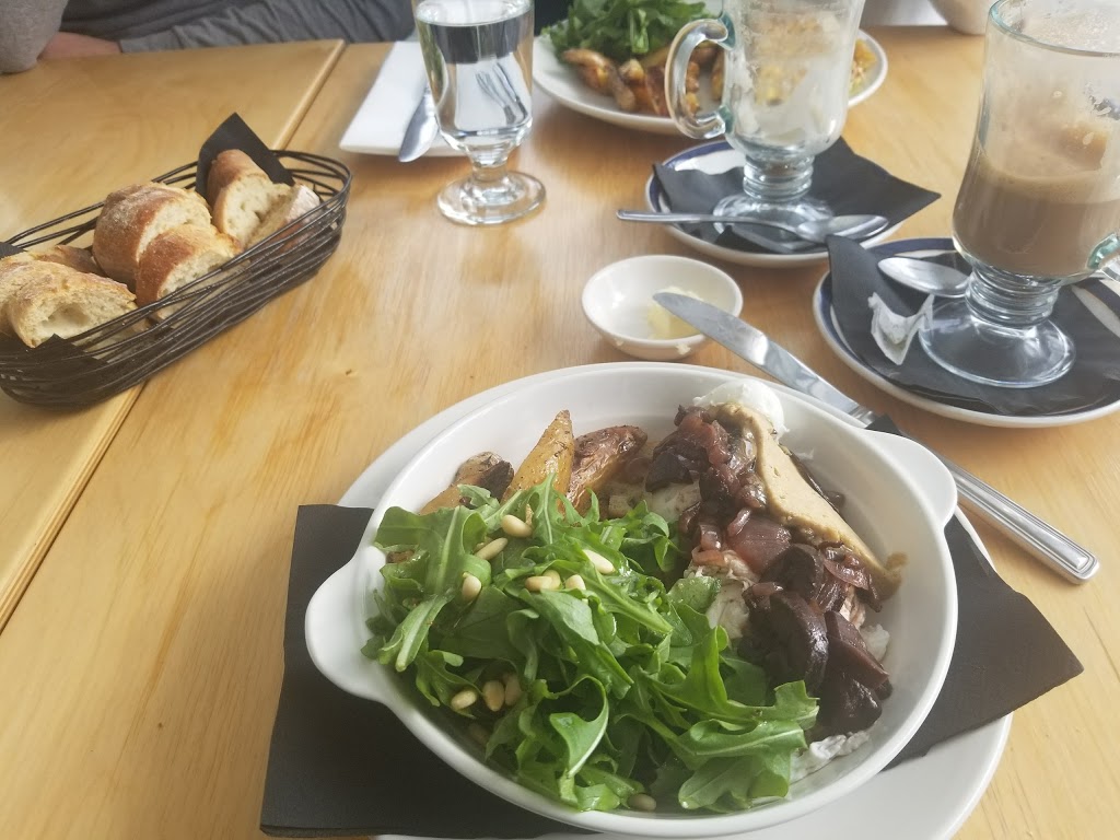 Adèle Bistro | 1241 Chemin du Chantecler, Sainte-Adèle, QC J8B 2Y3, Canada | Phone: (450) 229-4894