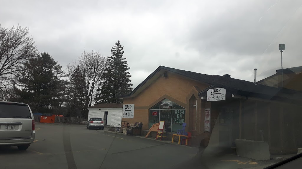 Paroisse Sainte-Trinité | 400 Rue Raymond, Gatineau, QC J8P 5H4, Canada | Phone: (819) 663-4240