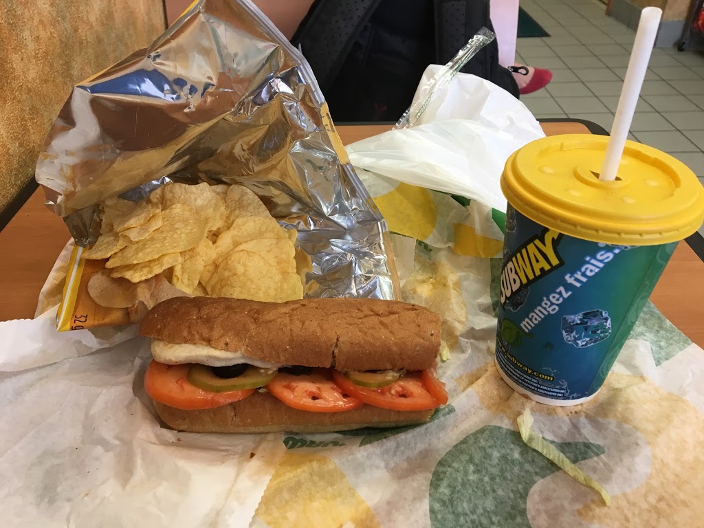 Subway | 3045 Clayhill Rd Unit 10, Mississauga, ON L5B 4L2, Canada | Phone: (905) 306-0528