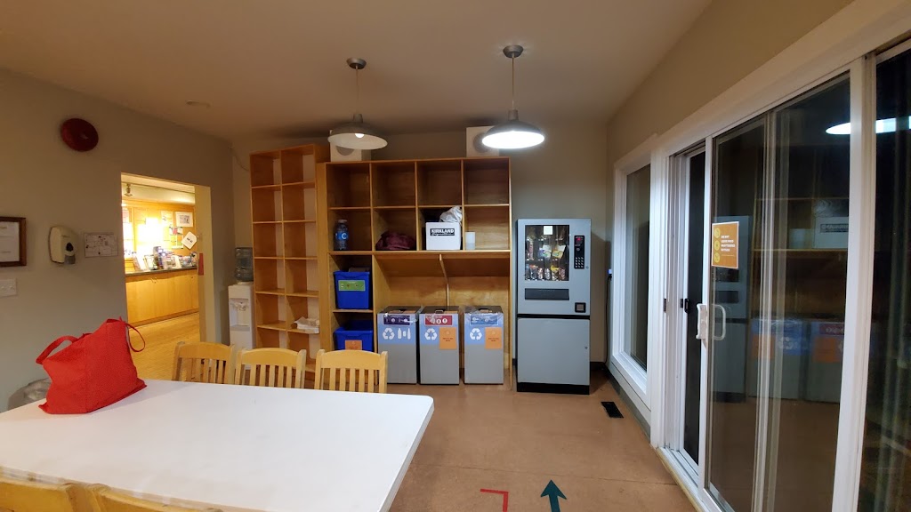 Hostelling International - Canmore Clubhouse | Station Main, 201 Indian Flats Rd Box 8040, Canmore, AB T1W 2T8, Canada | Phone: (403) 678-3200 ext. 0
