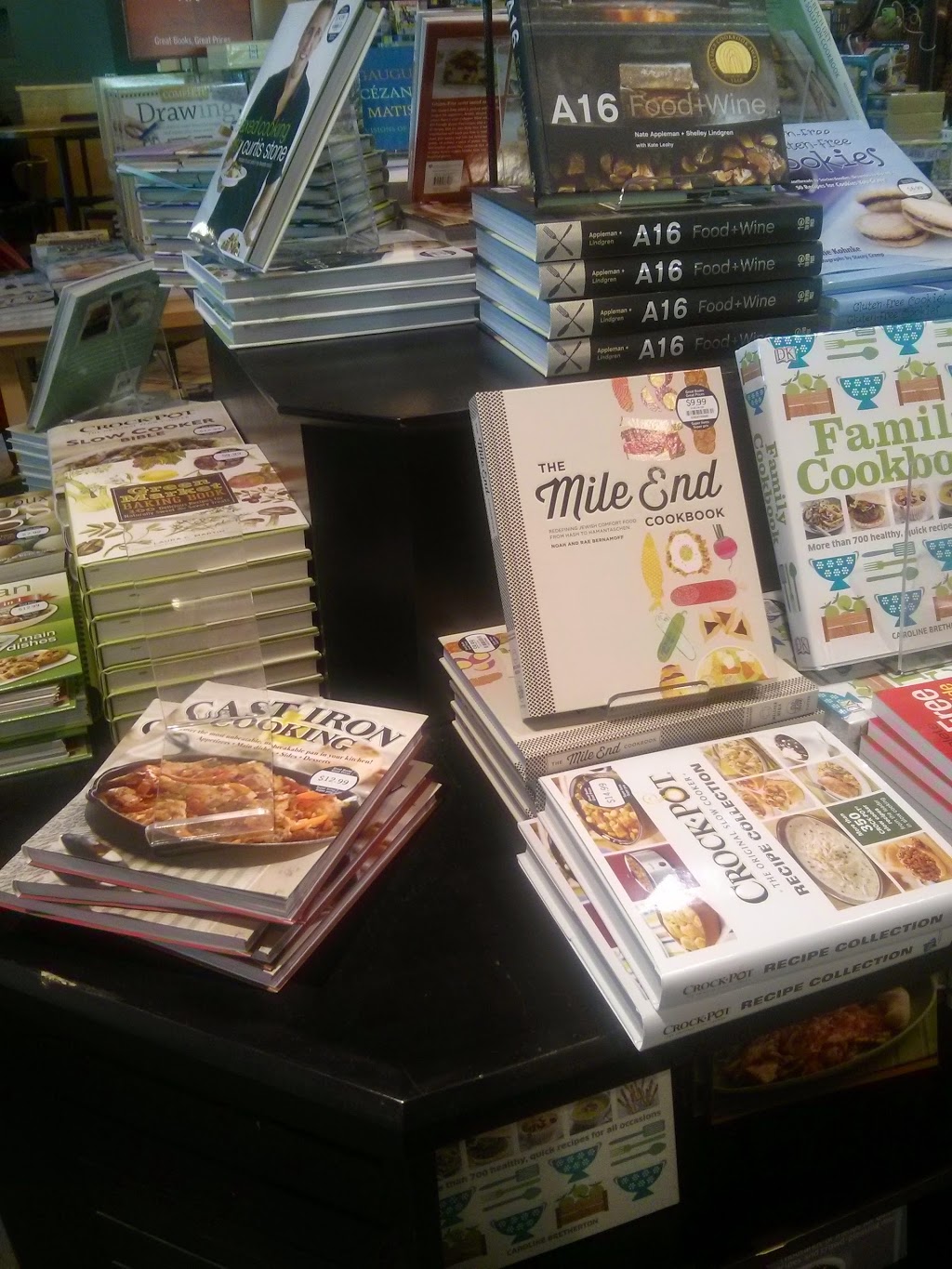 Chapters | Woodgrove Centre, 6670 Mary Ellen Dr, Nanaimo, BC V9V 1T7, Canada | Phone: (250) 390-0380