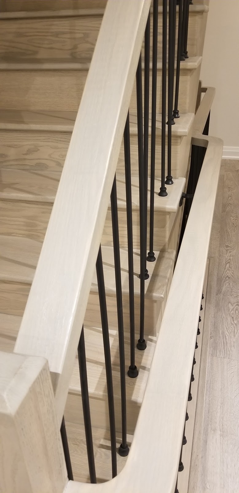 Canadian Railings Ltd | 596 Oster Ln, Concord, ON L4K 2C1, Canada | Phone: (905) 669-9221