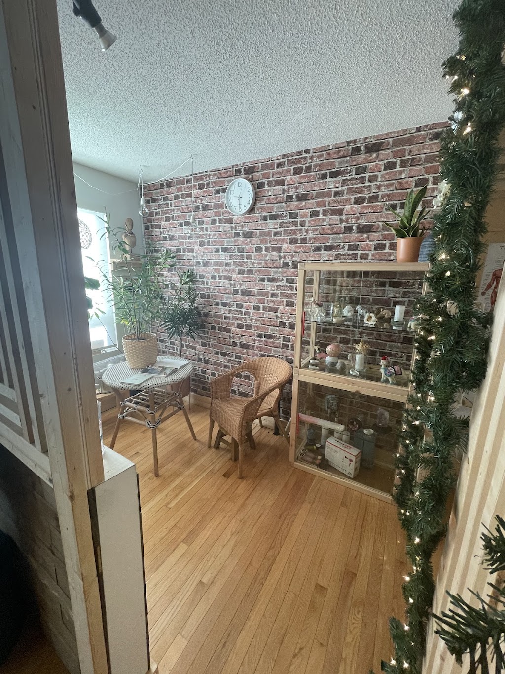 Am Ngo Spa & Salon | 12 Ray Ave, York, ON M6M 2A8, Canada | Phone: (416) 904-9693