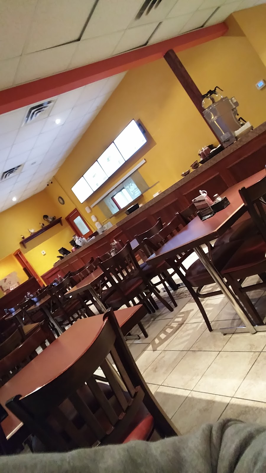 Coq o bec | 1139 Chemin des Pèlerins, Sherbrooke, QC J1E 1G6, Canada | Phone: (819) 829-5050