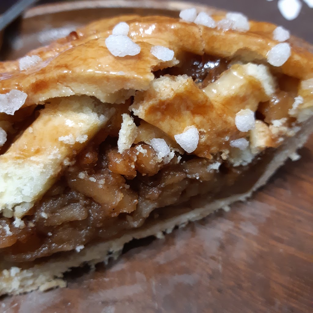 Ma Maison | 4243 Dundas St W, Etobicoke, ON M8X 1Y3, Canada | Phone: (416) 236-2234