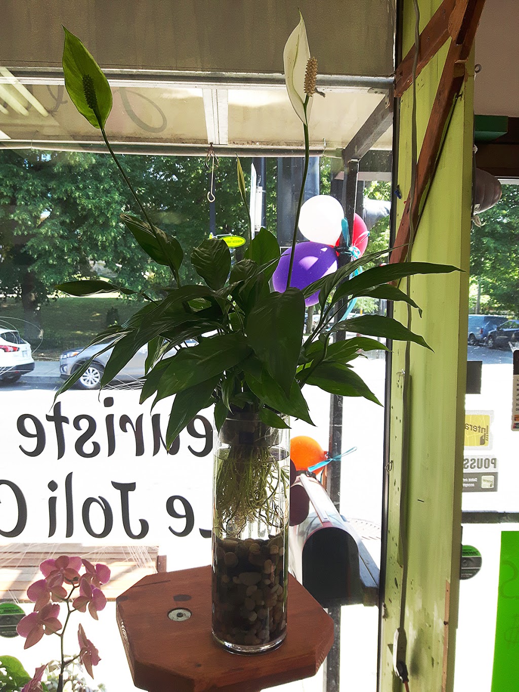 Fleuriste Le Joli Coeur | 2751 Rue Allard, Montréal, QC H4E 2L9, Canada | Phone: (514) 543-3005