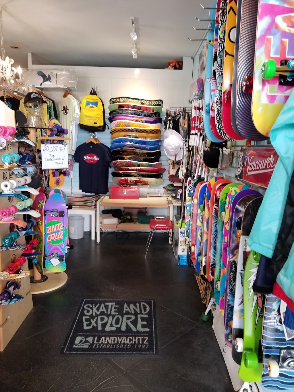 Steves Board and Apparel | 150-12240 Second Ave, Richmond, BC V7E 3L8 Second Ave, Richmond, BC V7E 3L8, Canada | Phone: (604) 274-7952