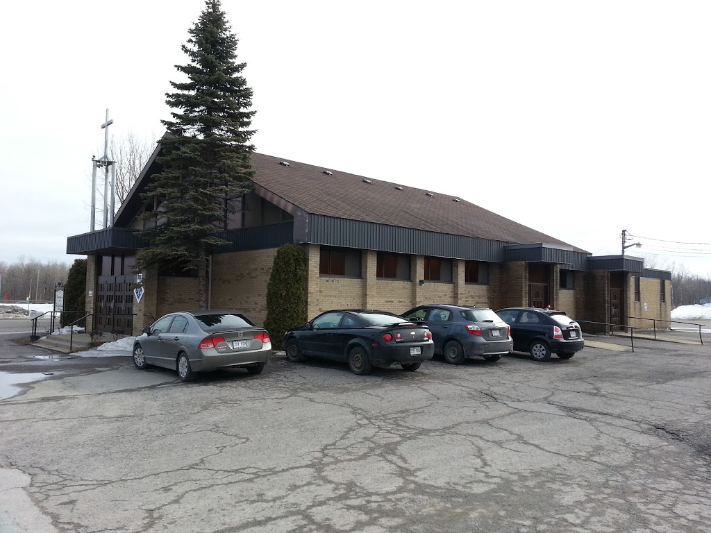 Église Très-Saint-Sacrement | 3550 Montée Gagnon, Blainville, QC J7E 4H5, Canada | Phone: (450) 478-1525