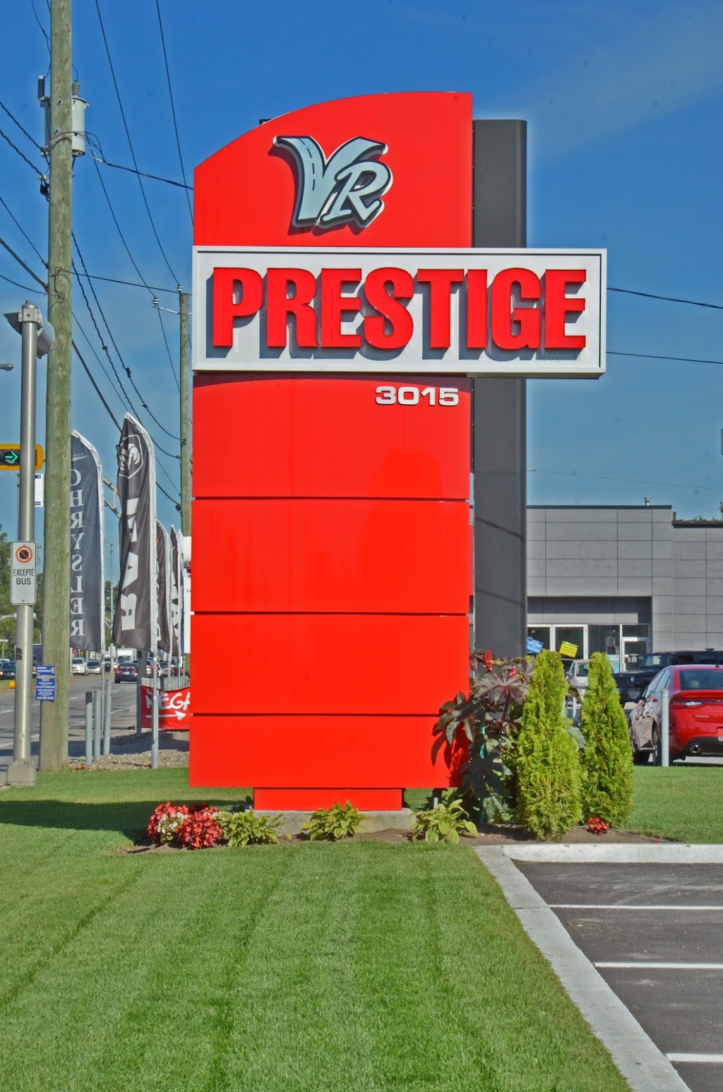 Luxury RV | Sale | 3015 Chemin Gascon, Mascouche, QC J7L 3X7, Canada | Phone: (855) 385-1465
