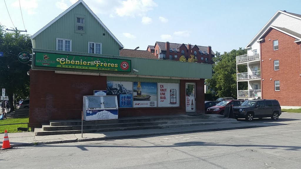 Convenience Chenier & Brothers | 221 Rue Notre-Dame-de-lîle, Gatineau, QC J8X 3T7, Canada | Phone: (819) 777-8989