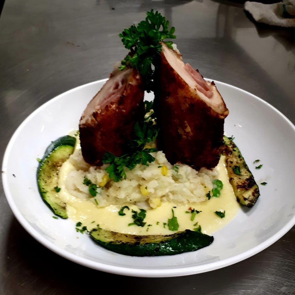 The Toad Stool Social House | 701 Grandview St N, Oshawa, ON L1K 0V4, Canada | Phone: (905) 721-1111
