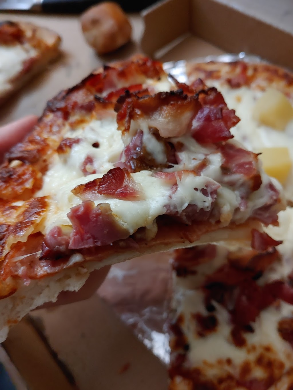 Arena Pizza Pointe-Claire | 88 Av. Ashgrove, Pointe-Claire, QC H9R 3N4, Canada | Phone: (514) 697-6131