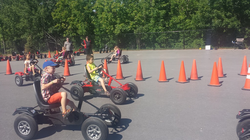 Parc Robert-Stewart | 255 Chemin Robert-Stewart, Gatineau, QC J9H 1T4, Canada | Phone: (866) 299-2002