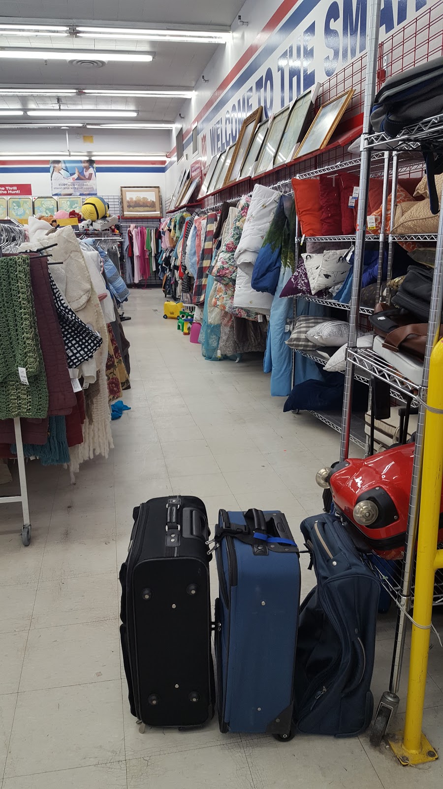The Salvation Army Thrift Store | clothing store | 1675 Jane St, North York, ON M9N 1A1, Canada | 4162470505 OR +1 416-247-0505