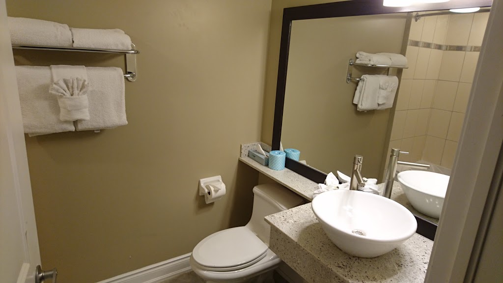 Living Water Resort & Spa | 9 Harbour St E, Collingwood, ON L9Y 5B5, Canada | Phone: (888) 979-2837