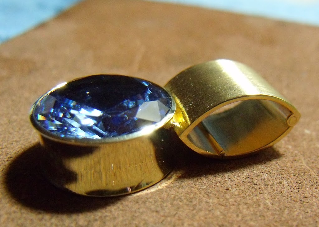 Marcus Ó Broin Jewellery | 4639 Lakeshore Rd #101, Kelowna, BC V1W 1X3, Canada | Phone: (778) 477-6626