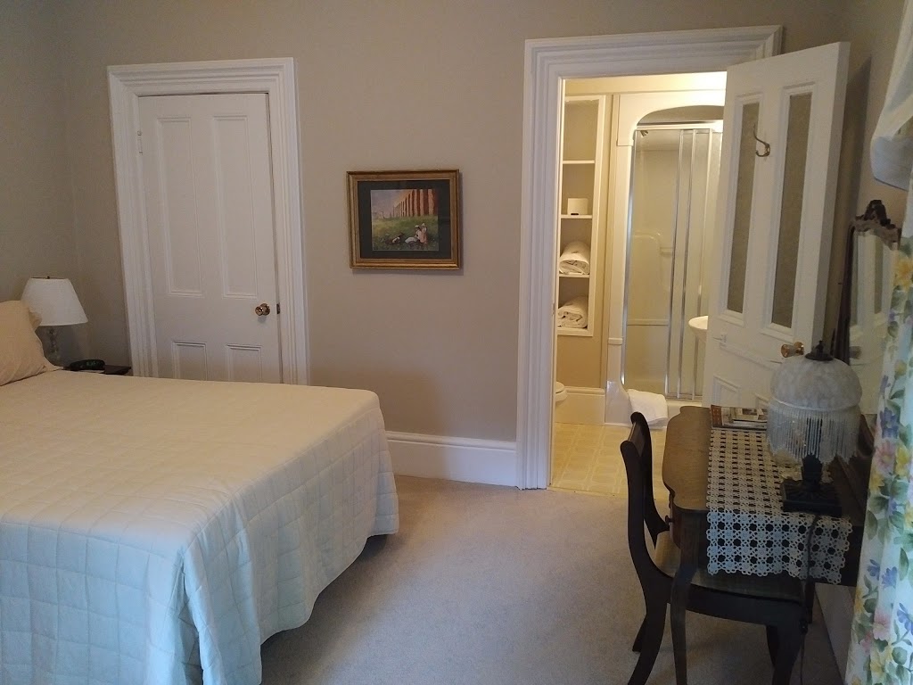 Camborne House | 22 Euphemia St, Bayfield, ON N0M 1G0, Canada | Phone: (519) 565-5563