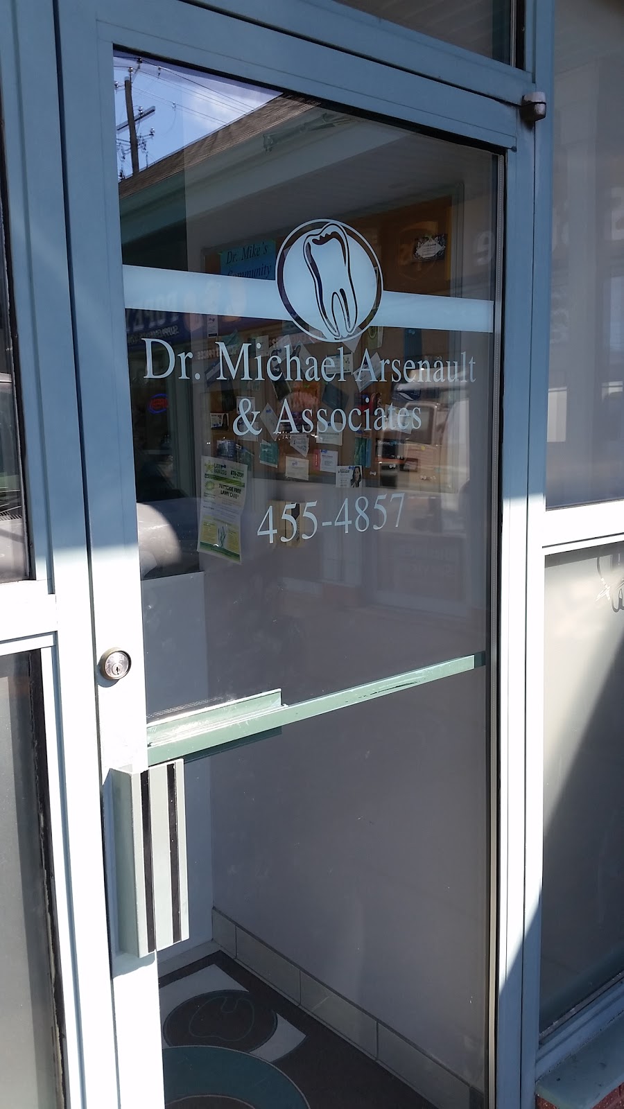 Dr Michael Arsenault & Associates | 5827 Russell St, Halifax, NS B3K 4P6, Canada | Phone: (902) 423-7647