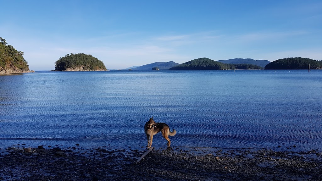 Bennett Bay | Isabella Rd, Mayne Island, BC V0N 2J1, Canada | Phone: (250) 654-4072