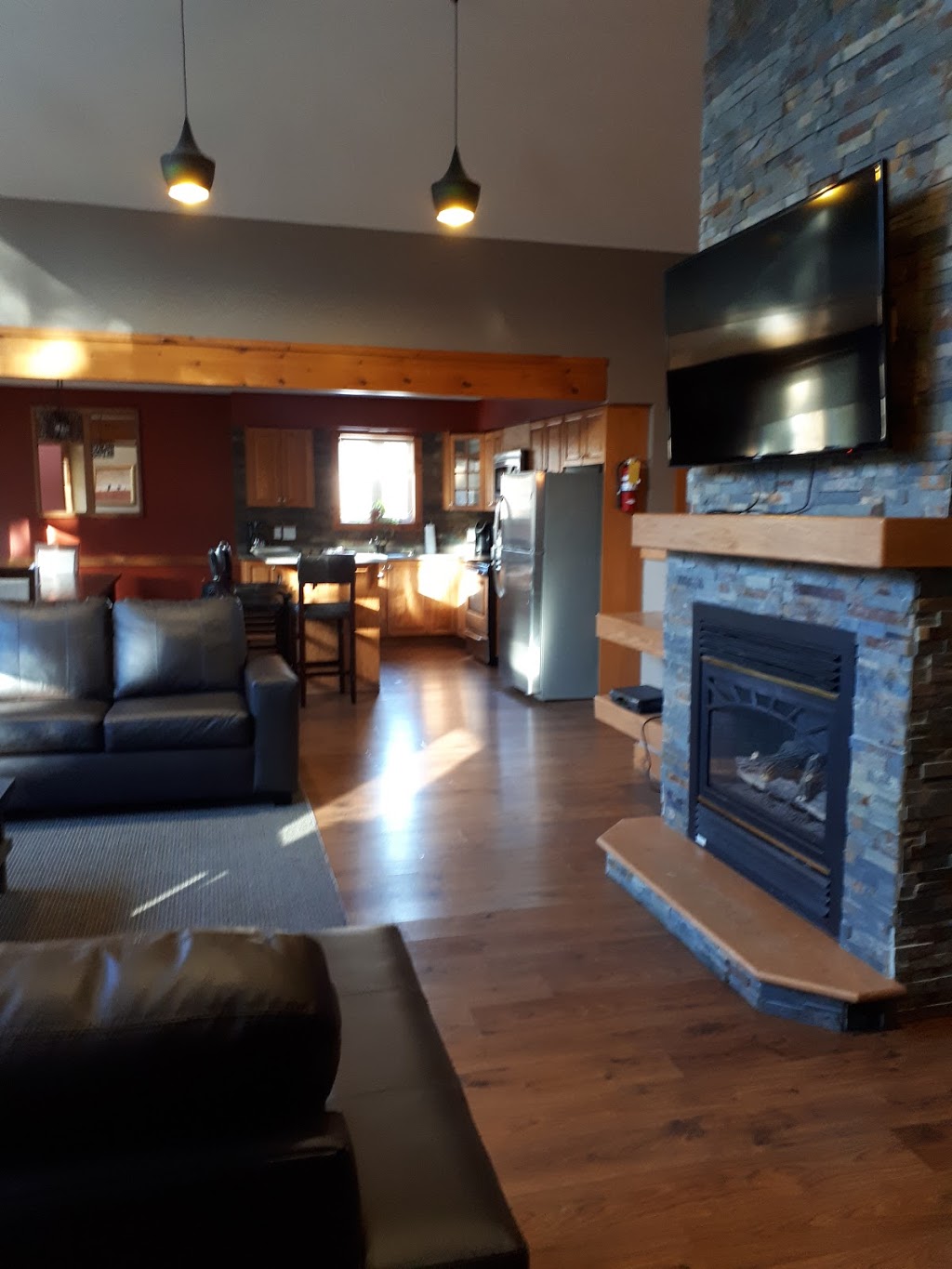 Summit Ridge1 | 104 Arlberg Crescent, The Blue Mountains, ON L9Y 0N7, Canada | Phone: (855) 215-0505