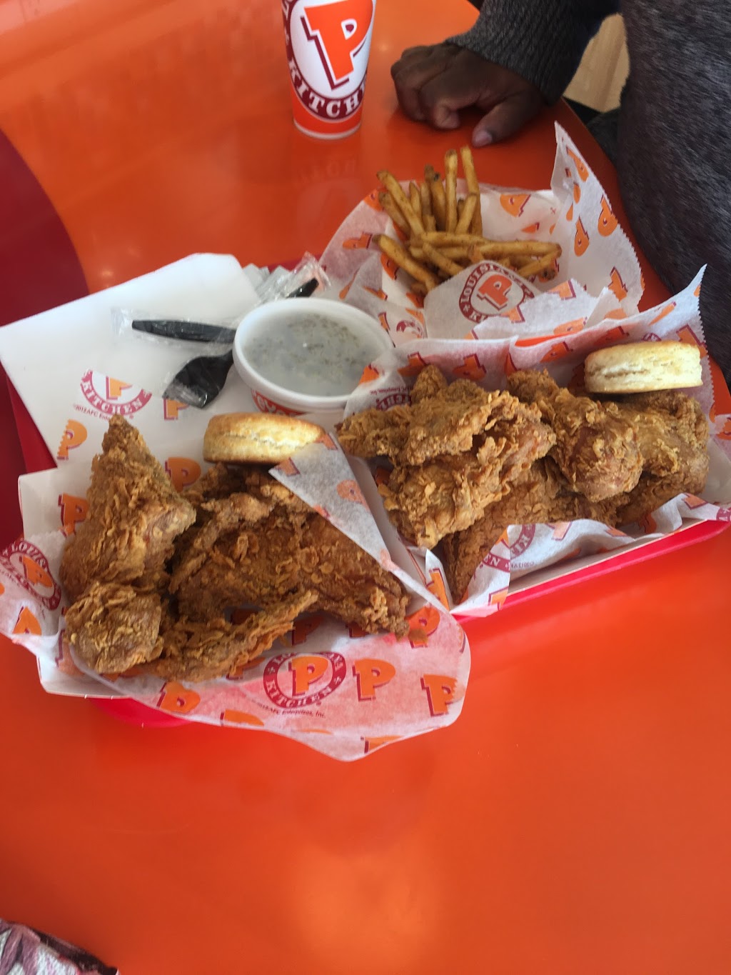 Popeyes Louisiana Kitchen | 3670 McKinley Pkwy, Buffalo, NY 14219, USA | Phone: (716) 436-4761