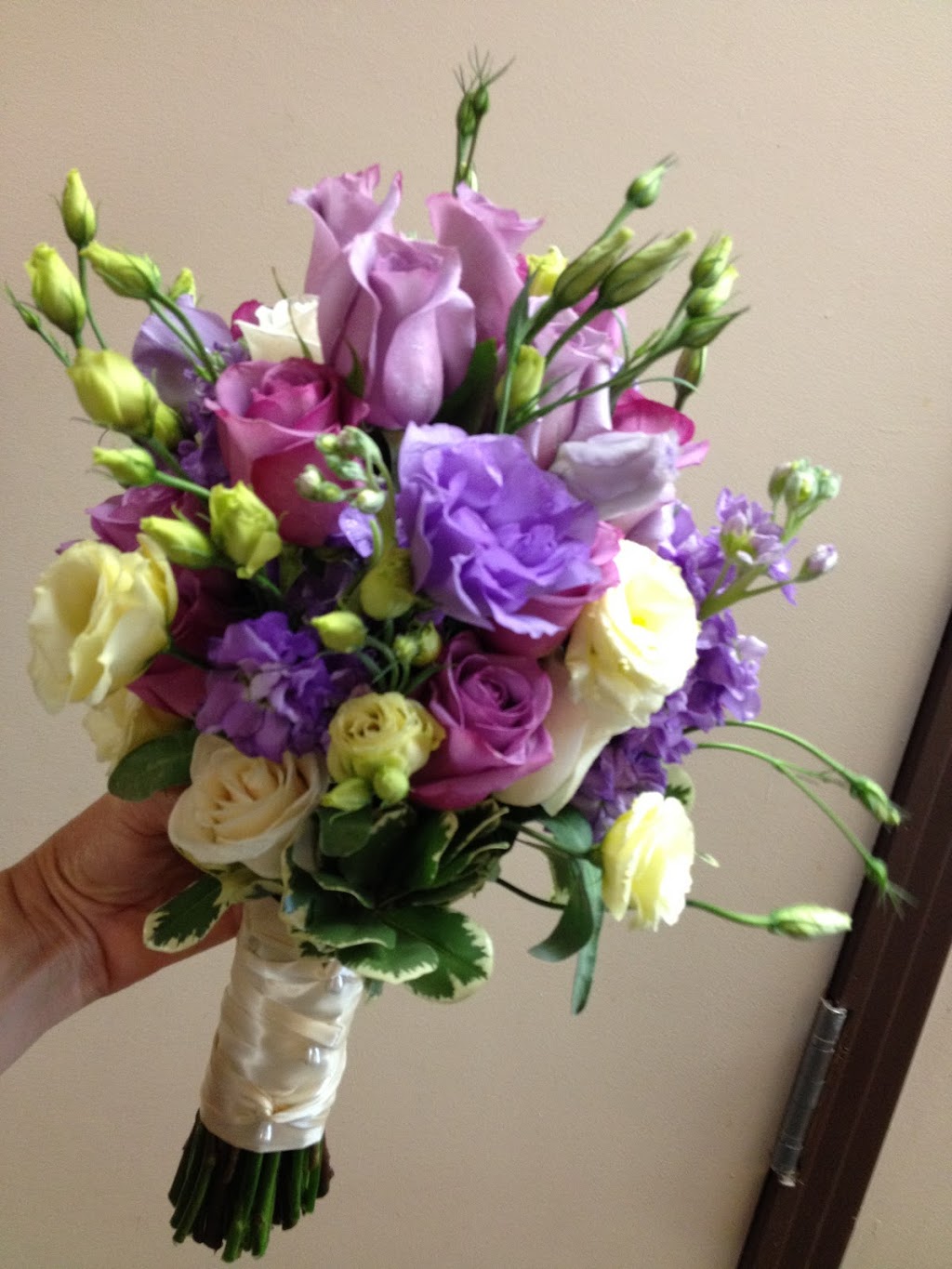 Anika Arts & Flowers | 613 Longfields Dr, Ottawa, ON K2J 6J2, Canada | Phone: (613) 825-7811