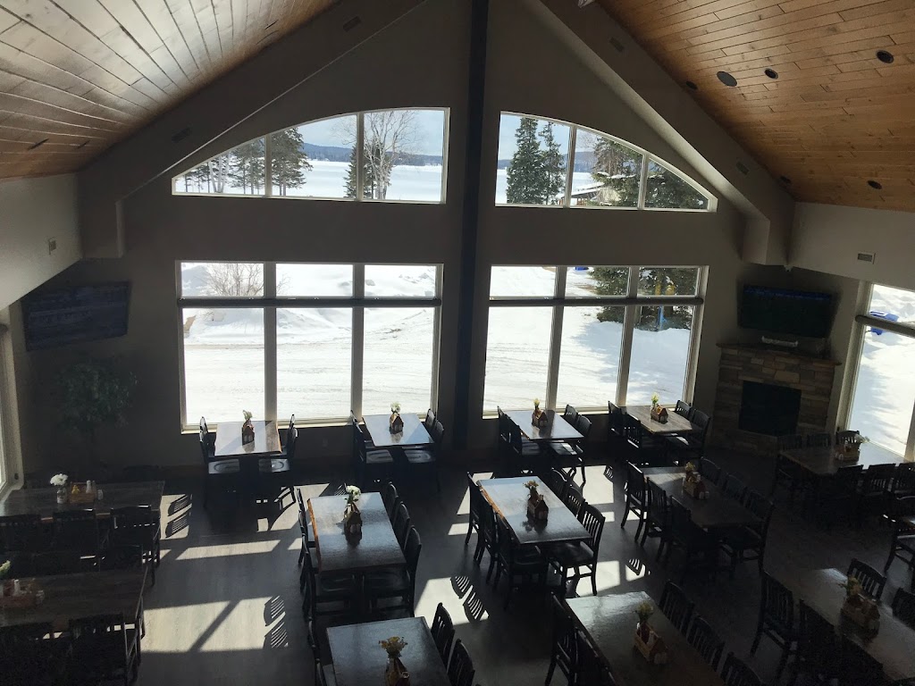 Red Canoe Restaurant | 45 Edgewater Park Rd, Kearney, ON P0A 1M0, Canada | Phone: (705) 636-5683