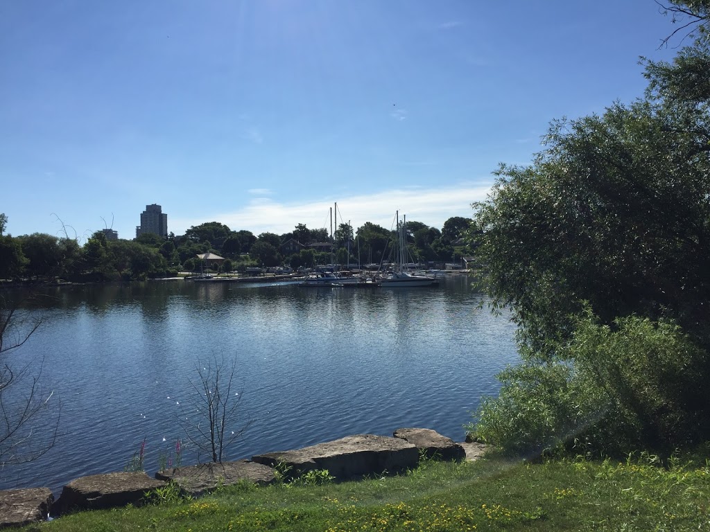 Park Barton Medical Group | 78 Barton St W, Hamilton, ON L8L 1A6, Canada | Phone: (905) 525-4343