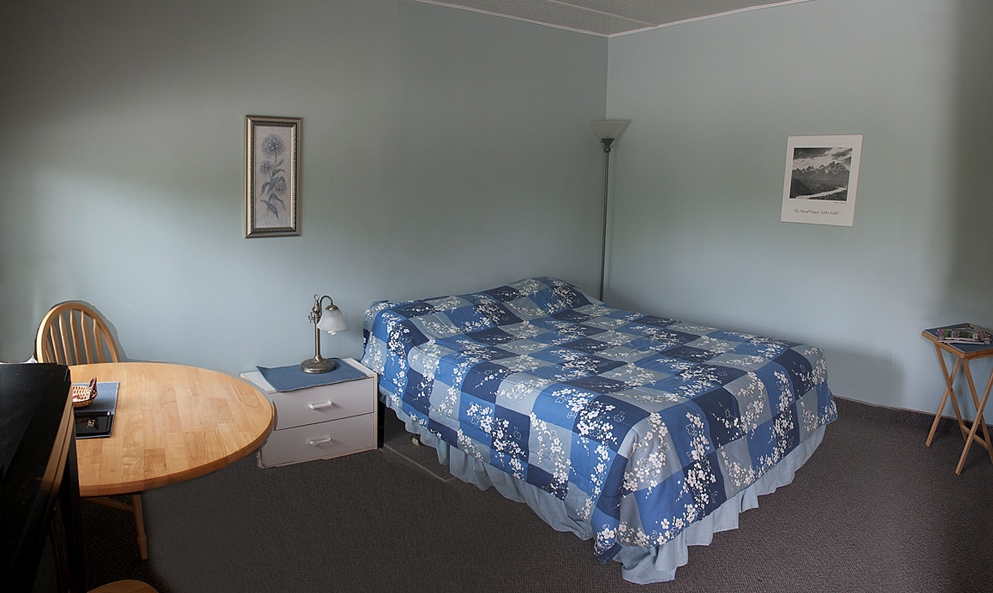 Motel De La Montagne | 1215 Chemin de la Montagne, Orford, QC J1X 6X9, Canada | Phone: (819) 868-4222