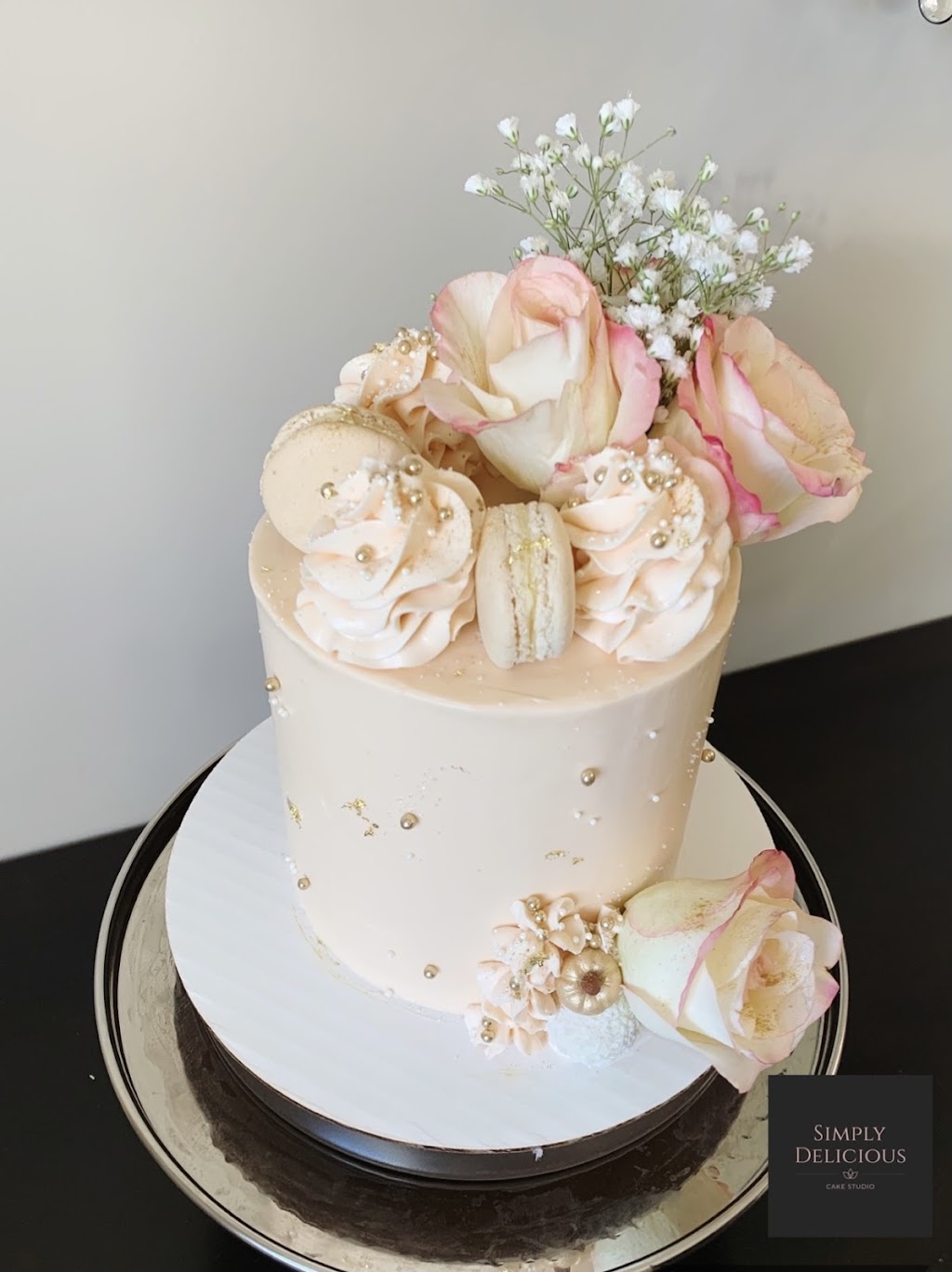 Simply Delicious Cake Studio | 4 Cougarstone Common SW, Calgary, AB T3H 5A3, Canada | Phone: (403) 390-0694