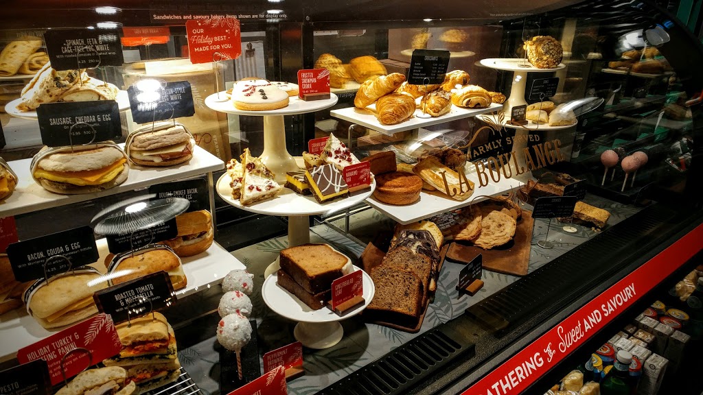Starbucks | 27617 Fraser Hwy, Abbotsford, BC V4X 1M3, Canada | Phone: (604) 856-3607