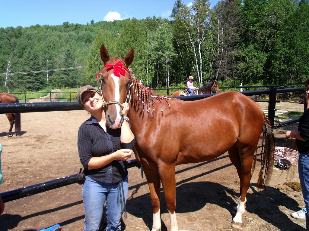 Ranch-O-Bois Rond | 31 45e Avenue Rivière Boule, Saint-Côme, QC J0K 2B0, Canada | Phone: (450) 883-5441