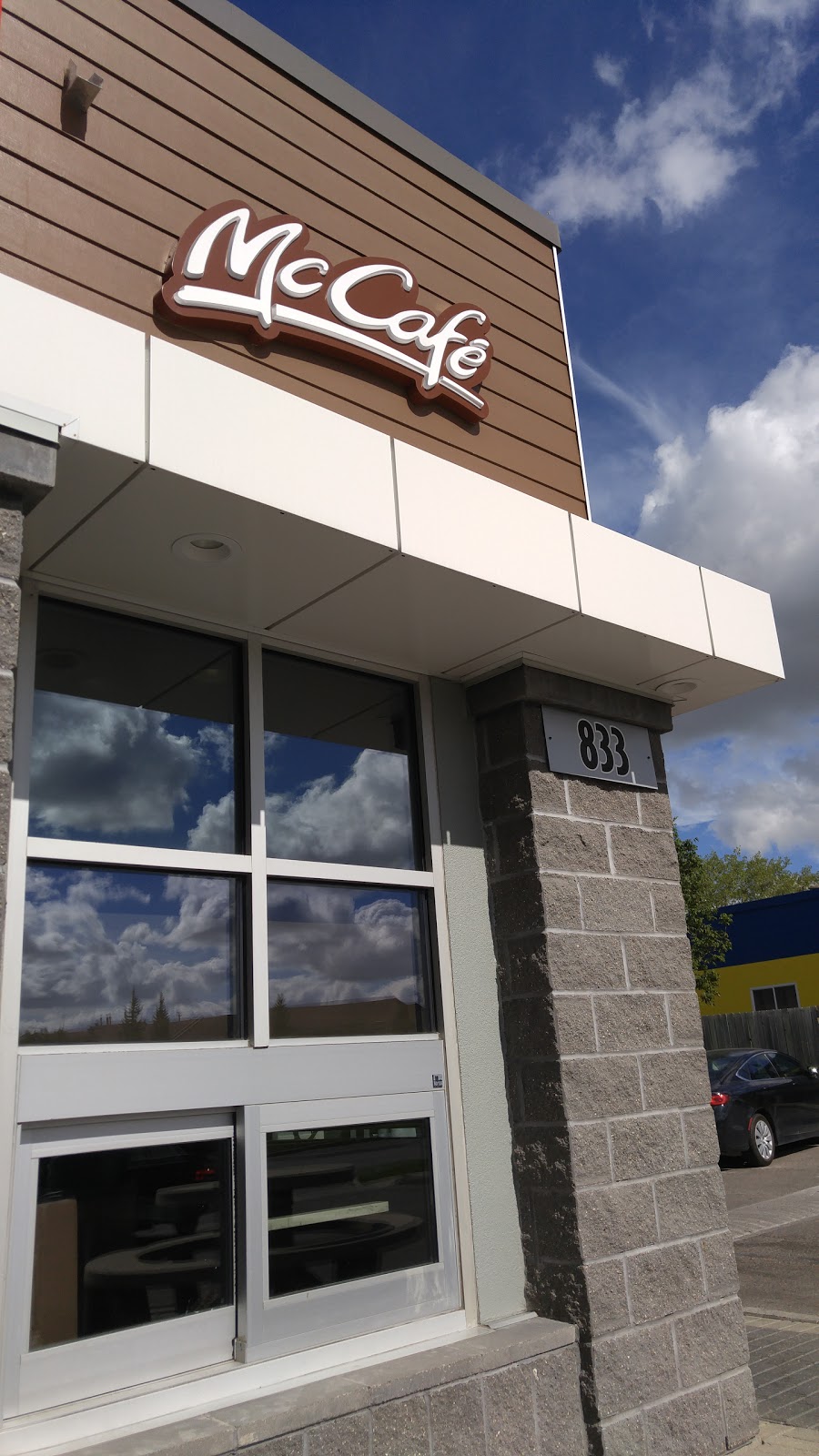 McDonalds | 833 McLeod Ave, Winnipeg, MB R2G 0Y4, Canada | Phone: (204) 949-5265