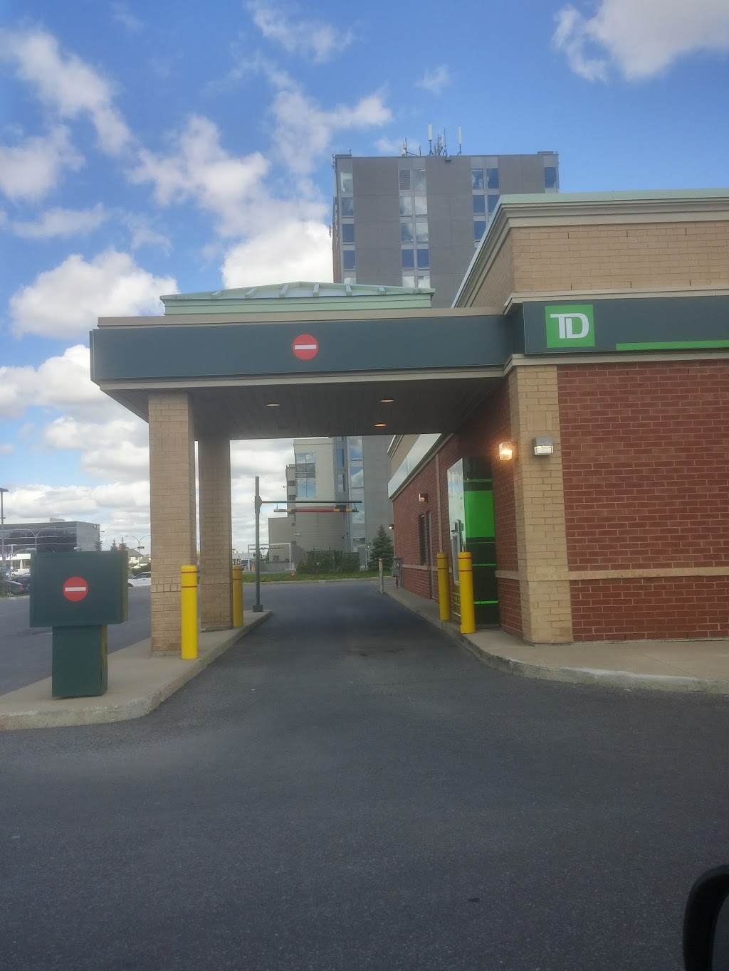 TD Canada Trust Branch and ATM | 9780 Boulevard Leduc Suite 5, Brossard, QC J4Y 0B3, Canada | Phone: (450) 656-2961