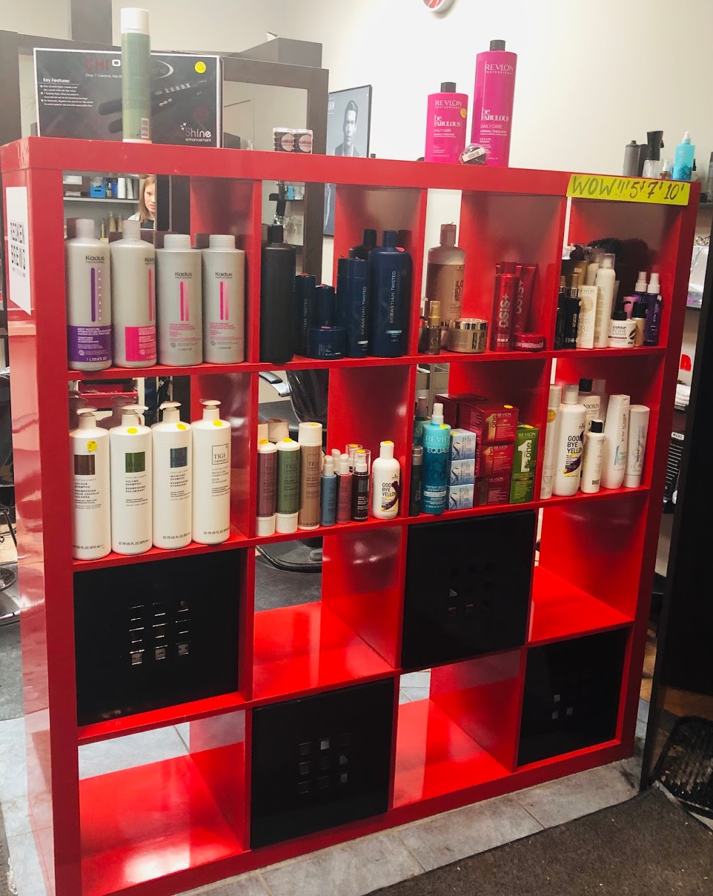 Pure Coiffure | 1800 Avenue Industrielle Suite 103, Québec, QC G3K 1L9, Canada | Phone: (418) 842-0444