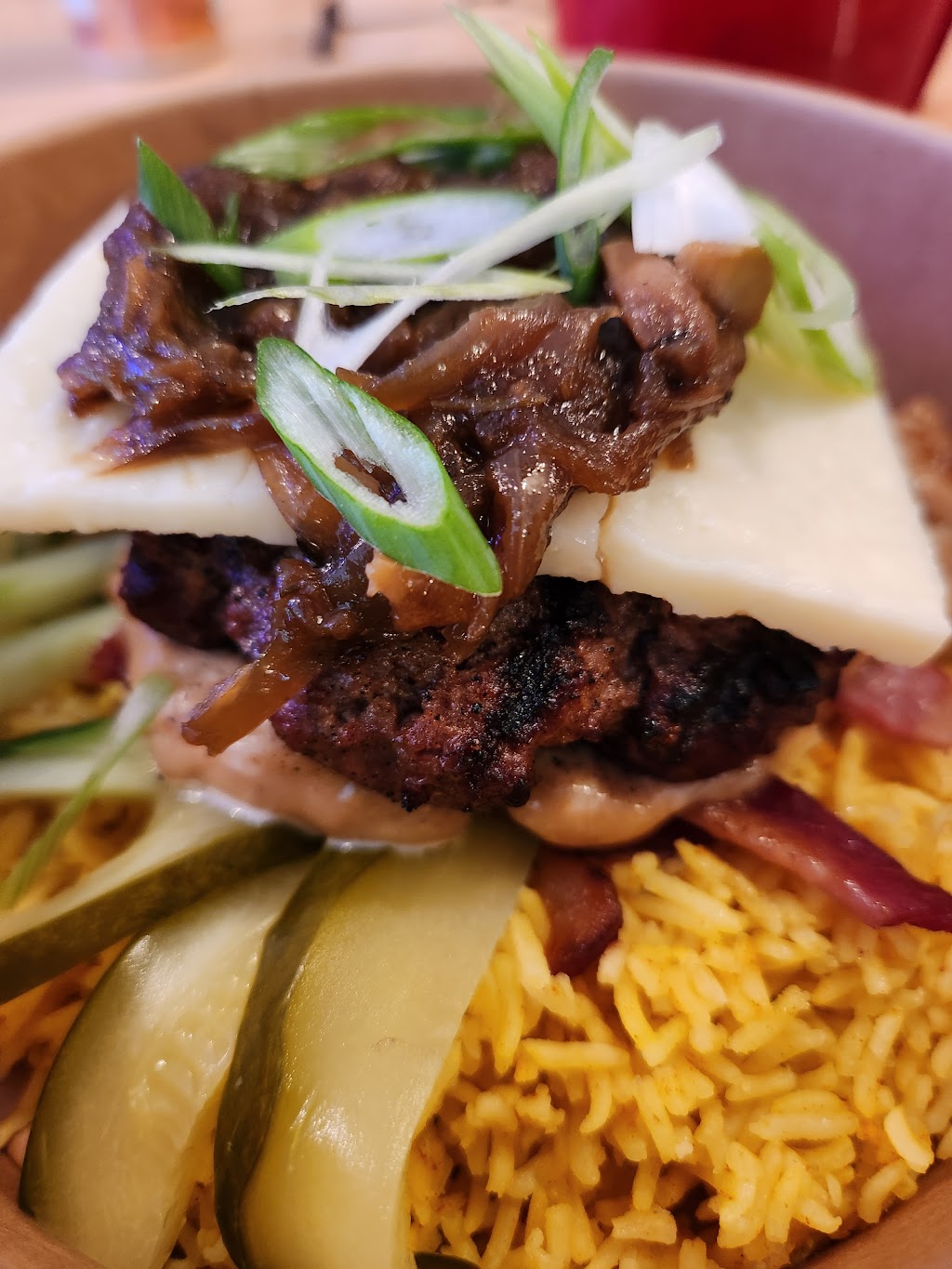 The Montrose Local | 574 Fernhill Rd, Mayne Island, BC V0N 2J0, Canada | Phone: (250) 222-0367